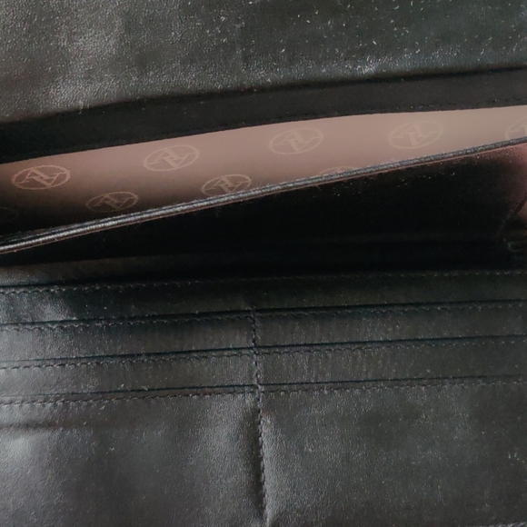 Adrienne Vittadini Studio wallet Pink& Sparkling - Picture 4 of 5